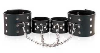 Roomfun - Chains of Love Bondage Kit With Wrist & Ankle Cuff photo