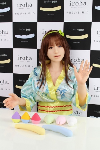 Iroha - Umeanzu Mini Massager - Plum/Apricot photo