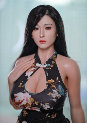 Ying现实娃娃162厘米 照片