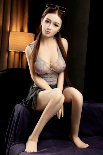 Yanlin realistic doll 150 cm photo