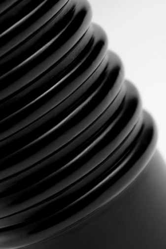 Master Series - Enormass 螺旋纹吸盘假阳具 - 黑色 照片